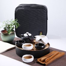 企鹅壶黑海白套